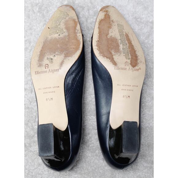 Etienne Aigner Vintage Ann Marie Navy and Black Toe Cap Pumps Womens Size 8.5 - Picture 13 of 16